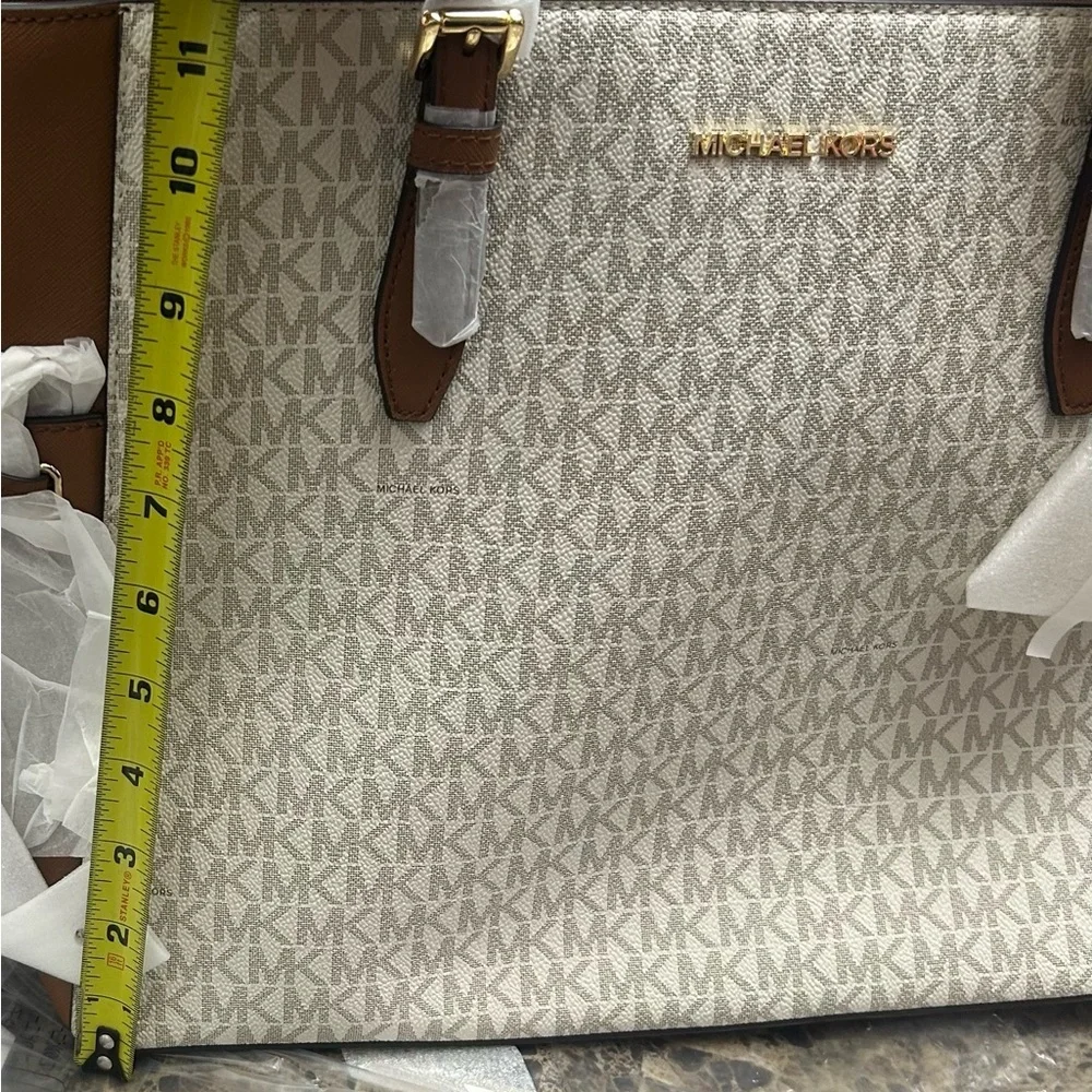 Michael Kors Brown and Cream Monogram tote bag. - Picture 8 of 12